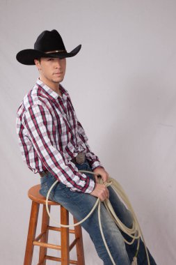 Kovboy kementle dinleniyor.