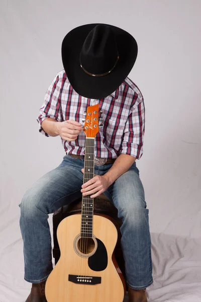 Cowboy Smile Holding Guitar —  Fotos de Stock