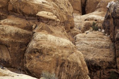 Batı çölünde kaya oluşumu.