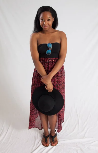 Mujer Negra Feliz Con Una Gran Sonrisa —  Fotos de Stock