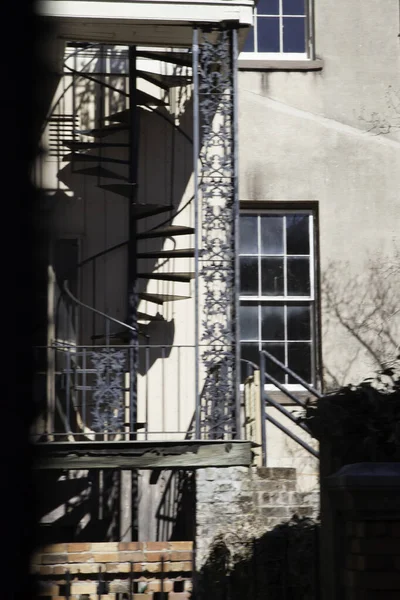 Escaliers Spirale Dans Lumière Soleil Ombre — Photo