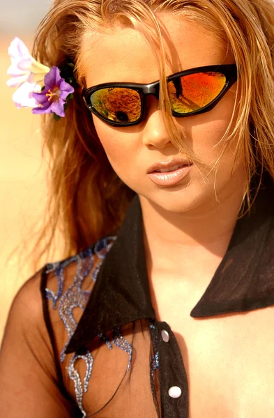 Shiny Sunglasses - Flower in Hair — Stock Photo, Image