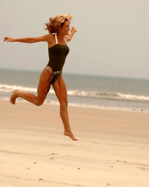 Mid-air Babe — Stock Photo, Image