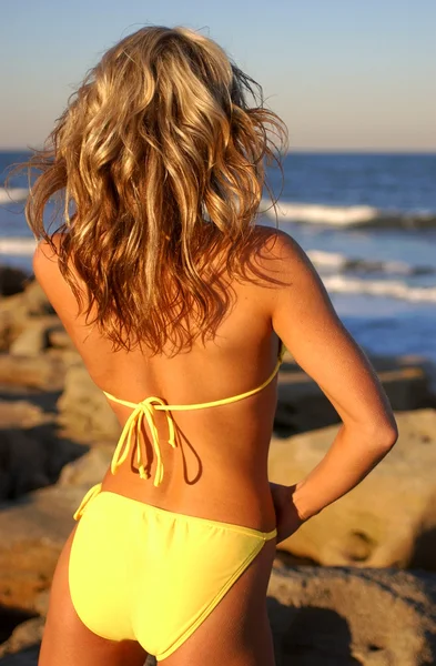 Professioanl Model Amanda Brazee - Beach Swinwear Shoot — Stock Photo, Image