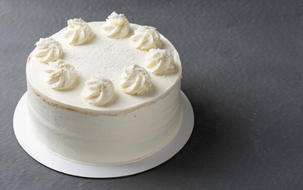 Cake Milchmadchen. Milk girl cake.