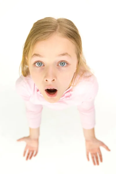 Ragazza Sorpresa Guarda Telecamera Vista Dall Alto — Foto Stock