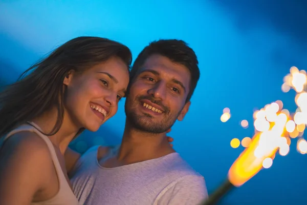 Romantic Couple Hold Firework Stick Evening Night Time — Stock Photo, Image