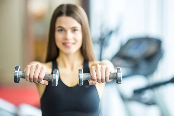 Woman Hold Dumbbells Sport Club — Stock Photo, Image