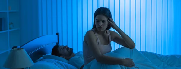 Sad Woman Sit Man Bed Night Time — Stock Photo, Image