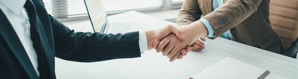 Happy Businessmen Handshaking Office Table — Stock Photo, Image
