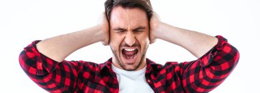 Beyaz arka planda çığlık atan adam.