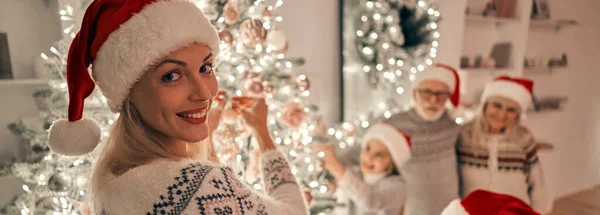 Beautiful Woman Decorating Christmas Tree Family — Stock Photo, Image