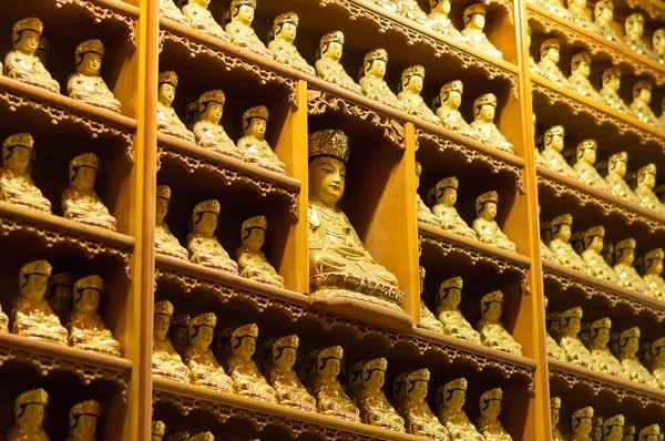 Boeddhabeelden in Bongeunsa tempel — Stockfoto