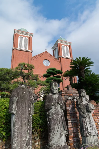 Atomic bombardeado estatuas cristianas — Foto de Stock