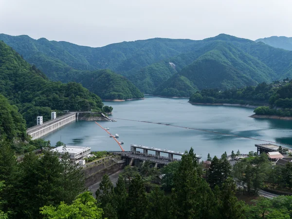 Lake Okutama in Tokio, Japan — Stockfoto