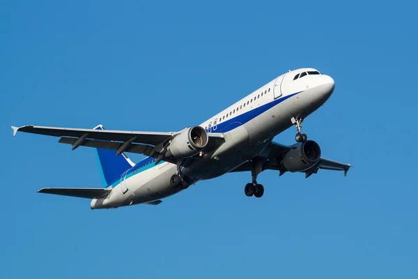 Airbus A320-200 — Stok fotoğraf