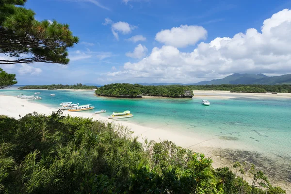 Baía de Kabira na Ilha de Ishigaki, Okinawa Japão — Fotografia de Stock