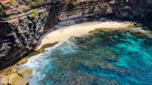 Increíble Agua Azul Verdosa Golpeando Playa Del Puente Roto Isla — Foto de Stock