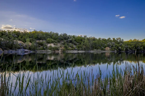 Savrovsky granit ocağı çok güzeldir, Ukrayna
