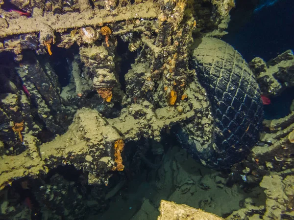 Denize ve okyanuslara batmış nesneler