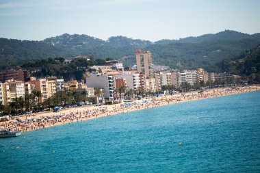 Otel deniz kıyısında