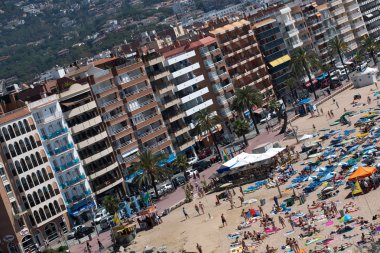 Otel deniz kıyısında