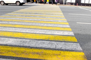 Yaya geçidi. Bakış açısında arkaplan fotoğrafı