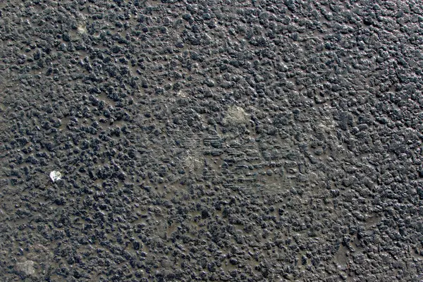 Texture New Asphalt Road Covered Wet Dirt — Stock Photo, Image