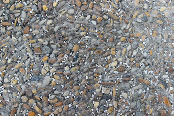 天然石を敷き詰めた古い石畳の道 — ストック写真