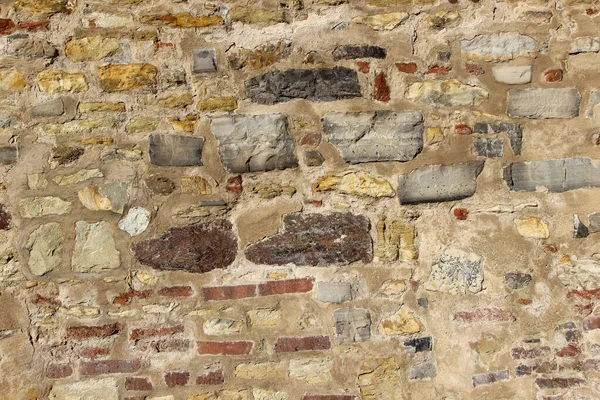 Oude Muur Van Natuursteen Baksteen Gedeeltelijk Bekleed Met Gips — Stockfoto