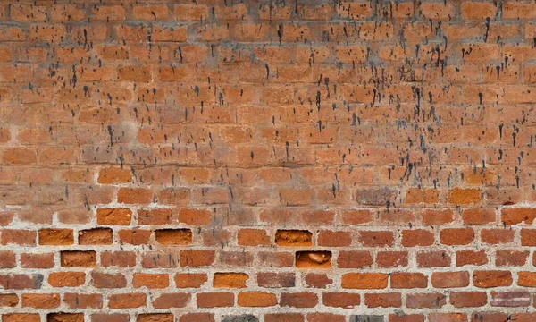 Vecchio Muro Mattoni Macchiato Danneggiato Con Fori Posto Alcuni Mattoni — Foto Stock