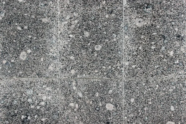Gri Granit Bloklardan Yapılmış Bir Duvara Yakın — Stok fotoğraf