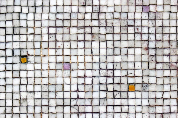 Tesserae ile dekore edilmiş duvar