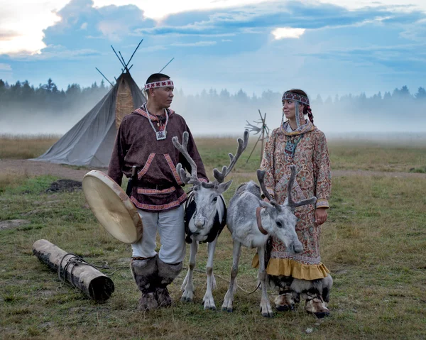 Свадебная церемония северных народов — стоковое фото