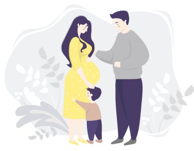 Annelik. Sarı elbiseli, yetişkin, mutlu ve hamile bir kadın nazikçe karnına sarılıyor. Yanındaki de ailesi. Oğlu ve kocası. Bitkilerle birlikte gri dekoratif arka plan. Vektör illüstrasyonu