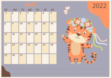 Mayıs 2022 için planlama takvimi. Şirin bir kaplan yavrusu kurdeleli bir çiçek çelengi içinde dans ediyor. Kelebeklerin yanında. Çin 'de ya da doğuda Kaplan yılı. Vektör. Yatay şablon. Kırtasiye