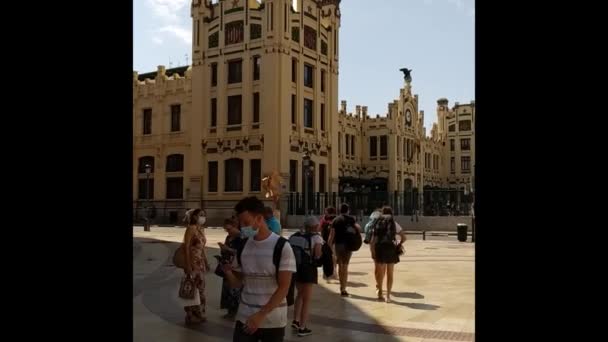 Valence Espagne - août 2021. Personnes proches de bull arène et gare nord Del Nord — Video