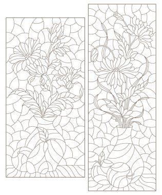 Çiçekli natürmort, beyaz arka planda koyu renk çizgiler olan, boyalı cam tarzında çizimler.