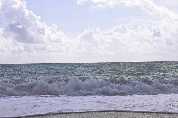 南イタリア カラブリア州の夏の美しいティレニア海 — ストック写真