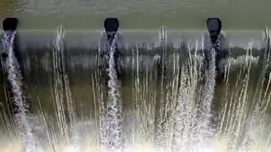 Şelale üzerinde river2.