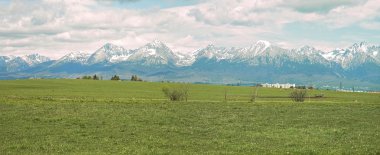 alanlar ve Dağları nın görünümü.