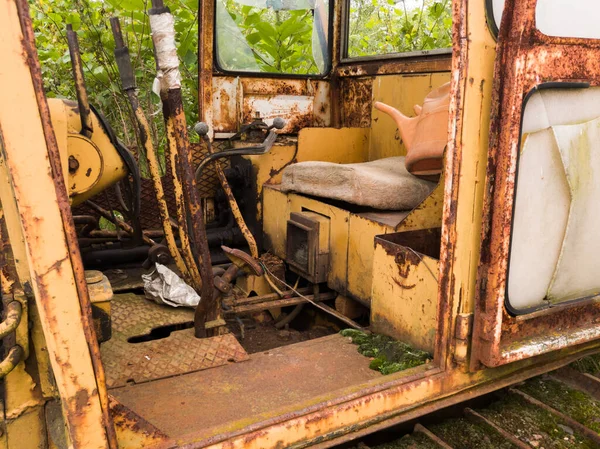Interior Cabine Com Alavanca Joystick Assento Bulldozer Enferrujado Velho Abandonado — Fotografia de Stock