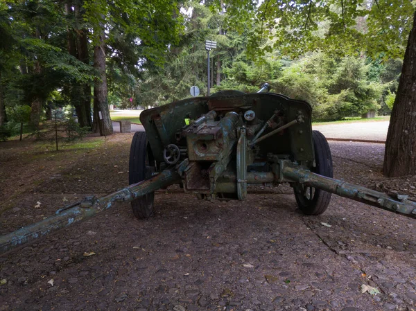 Antigo Canhão Militar Frente Museu Parque Nacional Kozara — Fotografia de Stock