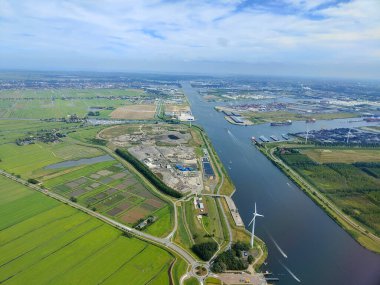 Hollanda 'da Amsterdam üzerinde hava manzarası