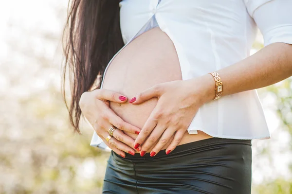 Pregnant Belly Expecting Baby Heart Shaped Hands — Stock Photo, Image