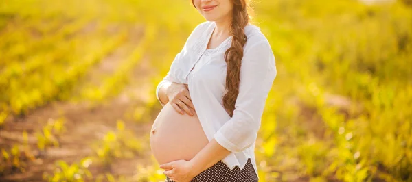 Pregnant Girl Nature — Stock Photo, Image