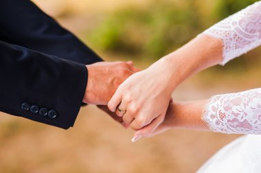 Güzel çift holding
