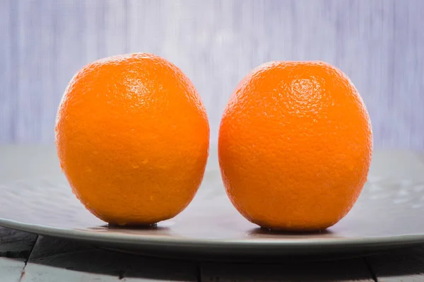 Fresh Oranges Table Juicy Fruit Vitamins Useful Food Vegans — Photo