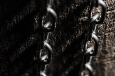 Zincir yığını - soyut metal arka plan. Kalın Rusty Metal Zinciri