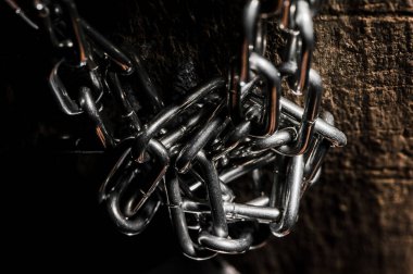 Zincir yığını - soyut metal arka plan. Kalın Rusty Metal Zinciri